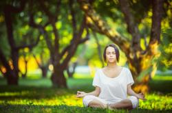 开云体育平台APP-英超争冠之夜，篮球巨星杜兰特如何跨界成为全场焦点？