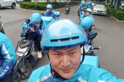 开云体育平台APP-南美洲球迷集体现场助威球队，壮观场面