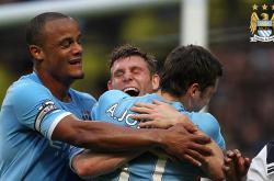 开云下载-绿茵与赛道的交响曲，当巴萨斩落苏格兰，内马尔在F1街道赛接管比赛