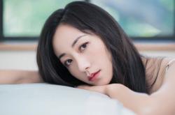 开云APP-灰熊闪电战速胜步行者，福克斯节奏大师般掌控全场