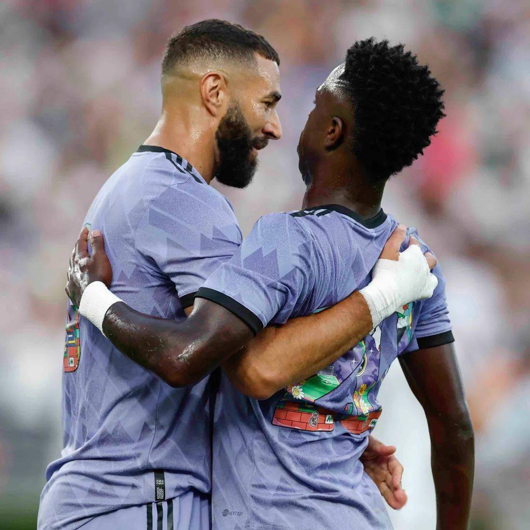 尤文完胜勒沃库森，本泽马带队取胜