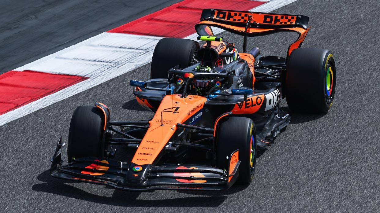 迈凯伦力克红牛二队,塞恩斯关键制胜 迈凯伦力克红牛二队,塞恩斯关键制胜