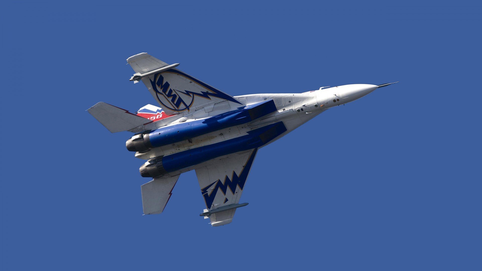 阿尔瓦雷斯之夜！亚平宁为他静默，防线在魔法中瓦解