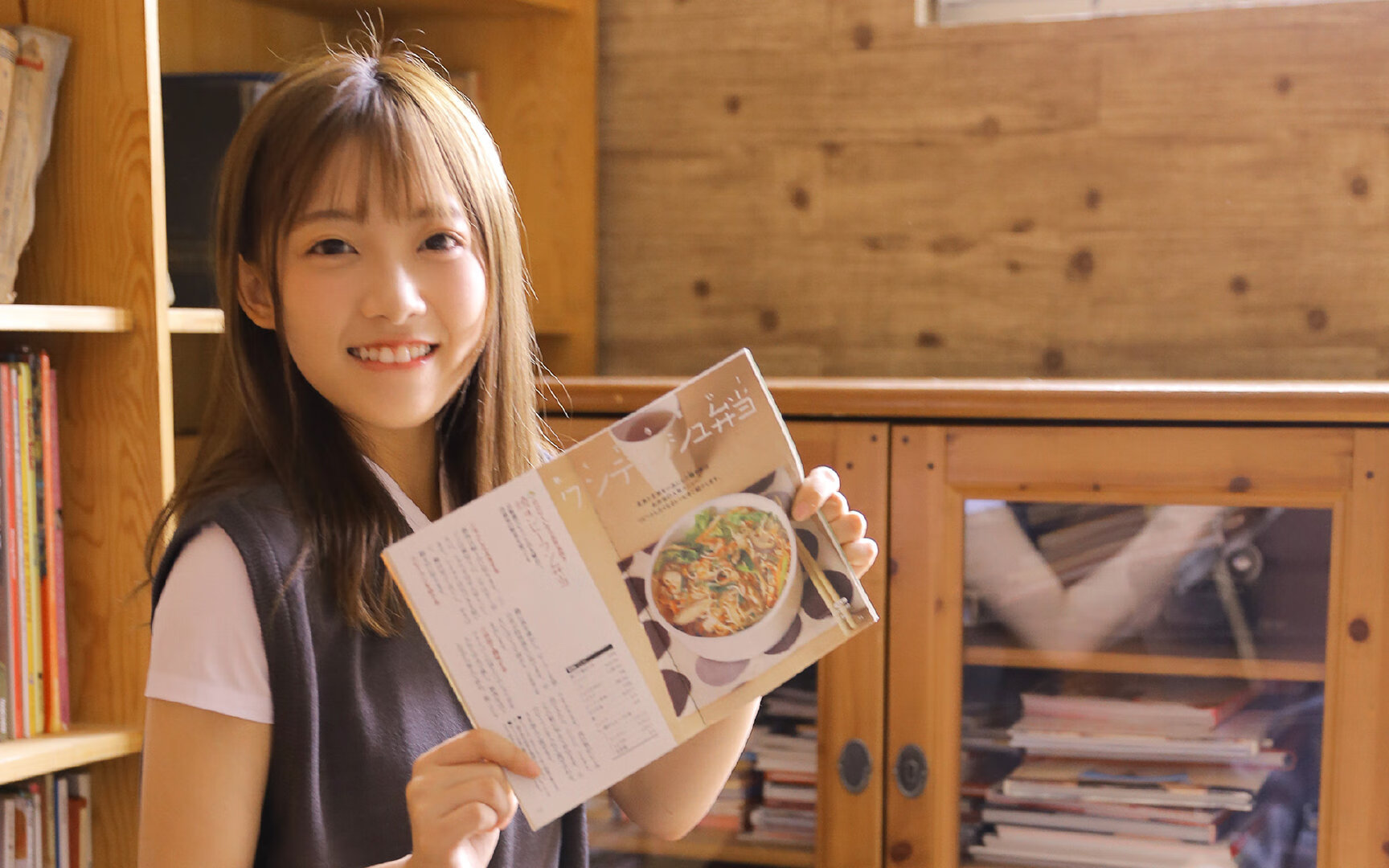 双雄对决！爱德华兹末节力挽狂澜，雄鹿鏖战加时险胜广厦